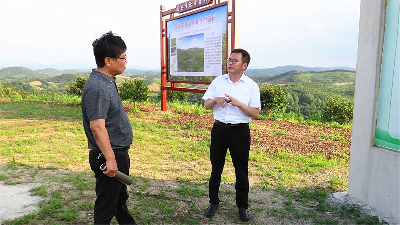 河南省生態(tài)文明建設(shè)促進(jìn)會(huì)秘書(shū)長(zhǎng)來(lái)公司基地調(diào)研